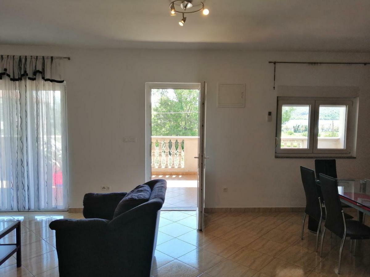 Apartman Rosanda 珀塞达耶 外观 照片